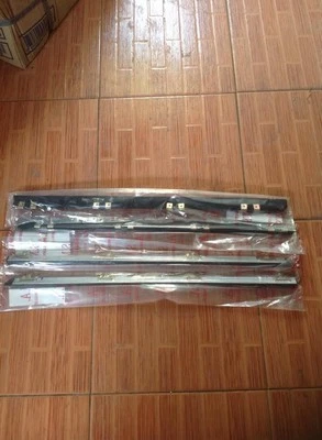 Datsun 620 Cinturón Puerta Corto 54cm Sello Climático Ventana Vidrio Goma Set. Foto 1 de 3