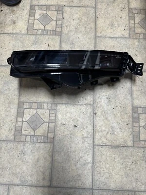 Linterna antiniebla lateral izquierda Lincoln MKX Nautilus 2019-2023 KA1Z-15200-A Foto 1 de 4