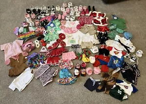 build a bear Kleidung RIESIGES Paket 14 Pfund Kleidung Schuhe SANTA Chewbacca Cheerleader - Bild 1 von 20