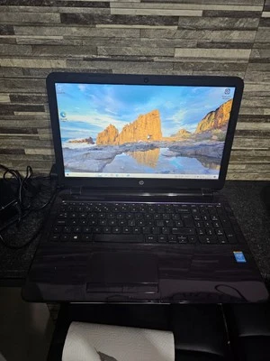 K548 HP 15-r110na Purple Laptop Intel 2.16ghz  4gb Ram 1tb Hdd Windows 10  - Image 1 of 4