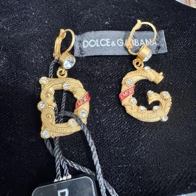 Brincos de gota ornamentados Dolce & Gabbana ouro logotipo DG cristal amor - Imagem 1 de 4