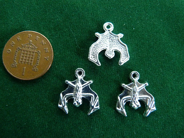 10 dijes de murciélago - plata brillante - Halloween vampiro gótico