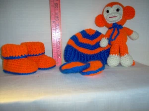 New hand crochet gift set, Monkey,hat,booties, teething biscuits, a - Picture 1 of 4