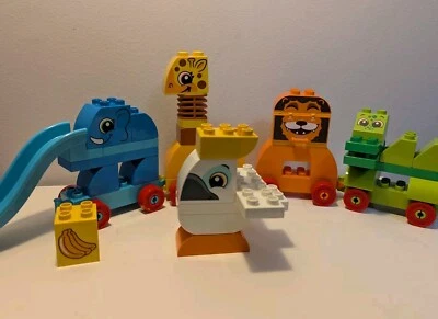 DUPLO Exotic Animals Parade - Image 1 of 4