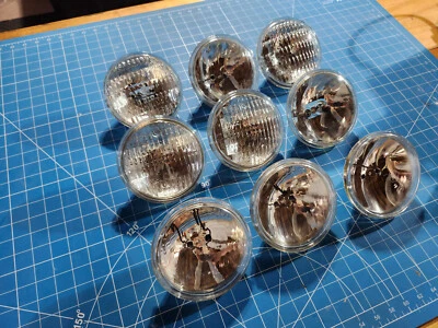 Lote de 9 Bombillas de Lámpara de Viga Selladas de Vidrio Foco Faro Foto 1 de 2