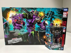 Transformers Generations Earthrise Scorponok with Fasttrack - Picture 1 of 5