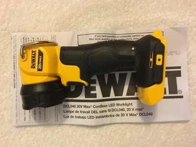 New Dewalt DCL040 20V Max Led Flashlight Jobsite Pivoting Li-ion  - Image 1 of 4