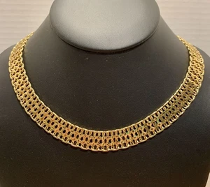 Wunderschöner Monet Vintage goldfarbener flachgewebter Halsreif Halskette - Bild 1 von 6