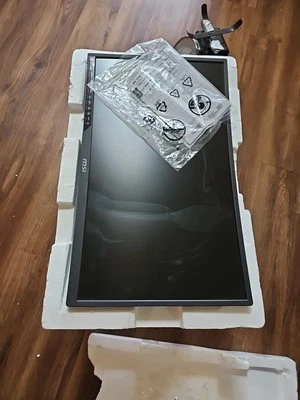 MSI 24-inch Full HD FreeSync Curved LED Wide Screen  Gaming Monitor PARTS ONLY - Image 1 of 4