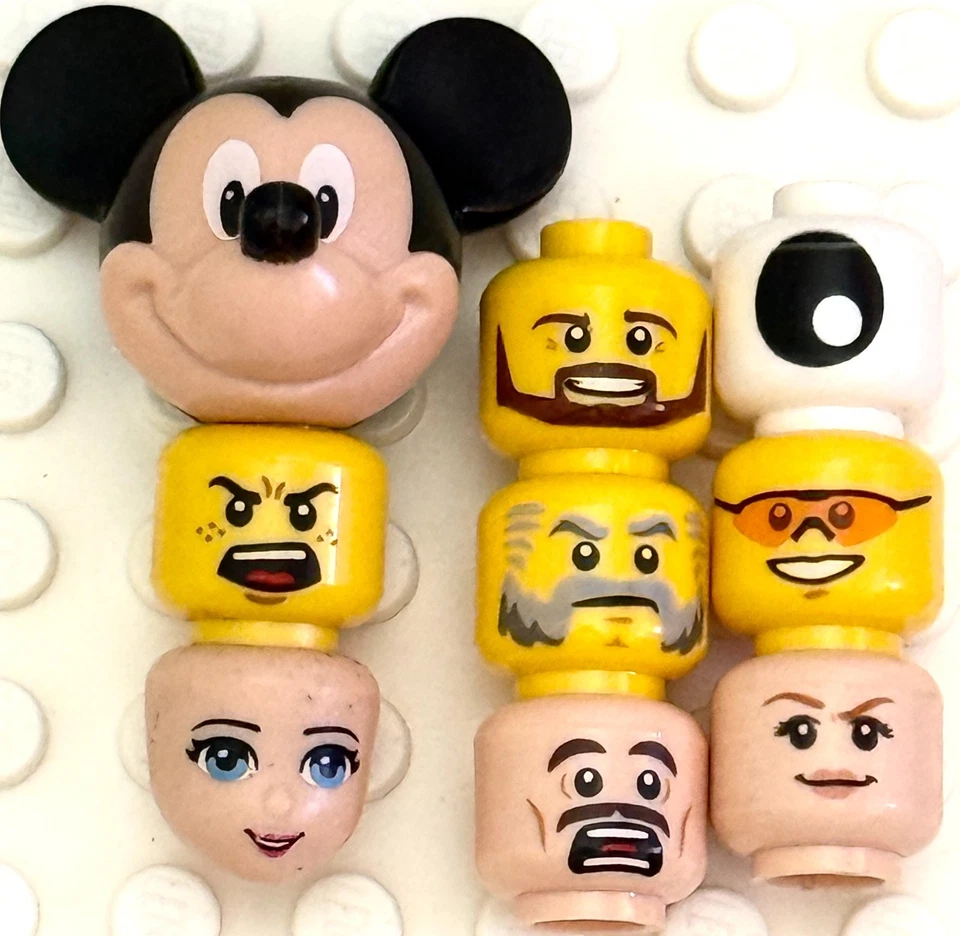 LEGO LEGO😊🌟 BULK LOT minifigure HEADS BOYS GIRLS CHILDREN ADULT TOYS ...... - Image 1 of 1
