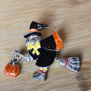 Rara Spilla Strega Halloween Articolata Vintage Spilla Scopa Volante Glitter TC - Foto 1 di 20