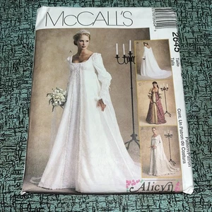 Schnittmuster McCall's 2645 ~ Gr. 14-18 Misses Braut Reanaissance Kleider ungeschnitten neu - Bild 1 von 2