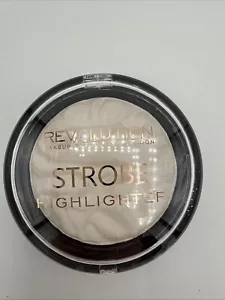 Makeup Revolution London Strobe Highlighter Compact Ever Glow Lights Makeup - Picture 1 of 3