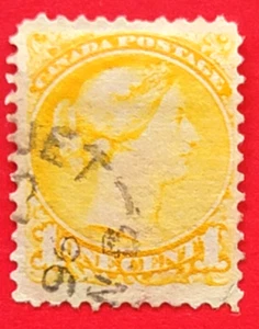 Canada Stamp #35 "Small Queen Issue" Used - Picture 1 of 1