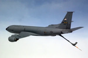 US Air Force Boeing KC-135 Stratotanker Glossy Photograph 8" x 12" - Picture 1 of 1
