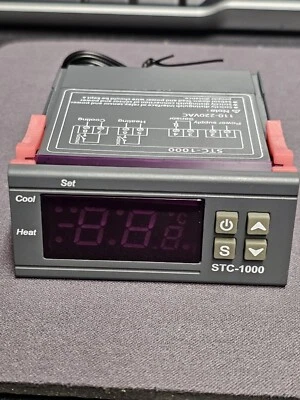 STC-1000 12/24/110-220V LCD Digital Temperature Controller Thermostat Sensor - Image 1 of 4