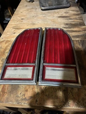 Par de luces traseras izquierda derecha Ford Country Squire Wagon 79-91 1979-1991 Foto 1 de 4