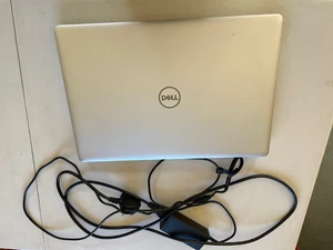 Dell Inspiron 5570, Win 11, i7-8550U, 16GB RAM, Radeon 530, 256GB SSD + 2TB HDD - Picture 1 of 9
