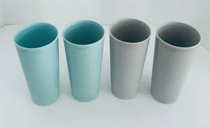 Tupperware Vasos 16 Onzas Líquidas Lote de 4 Dos Grises y Dos Aqua #1348 - Imagen 1 de 13