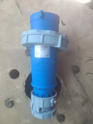 Eaton A/h 330P6W Watertight IEC 309 Pin & Sleeve Male Cord Plug 30A 250V AC 2P3W - Image 1 of 3