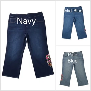 NEW Women's Plus Size Embroidered Denim Jeans Size 20 22 24 Navy Blue Pale Blue - Picture 1 of 17