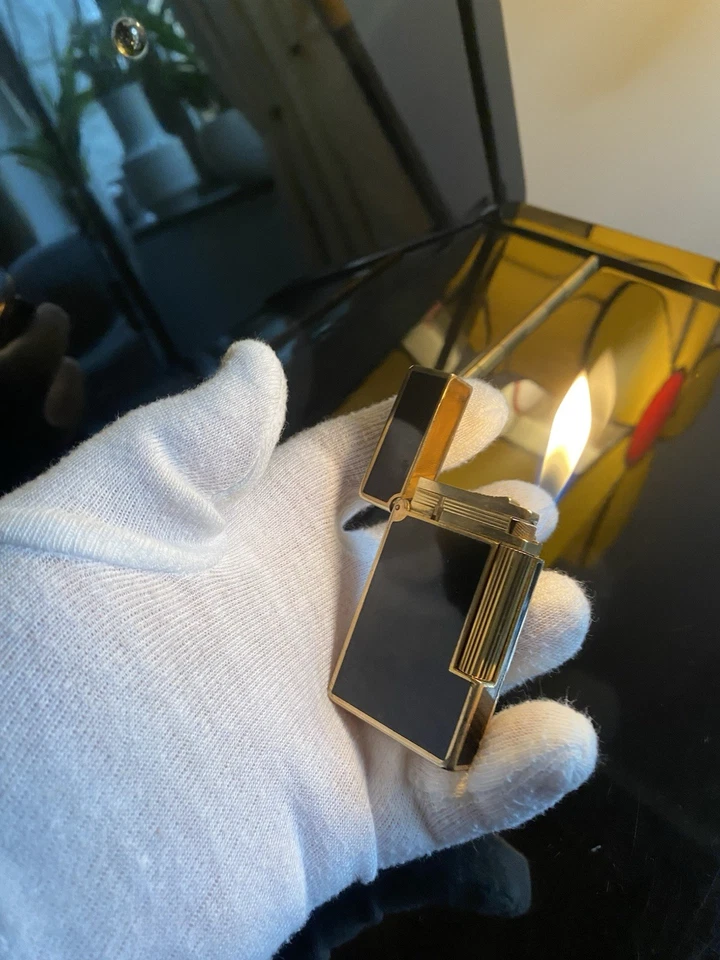 S. T. Dupont Feuerzeug Linie 2 Gold / Chinalack ( Überholt ) - Bild 1 von 4