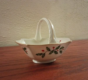 Christmas Lenox Porcelain Basket  Holiday Holly Berry Design Candy Mint Dish  - Picture 1 of 6