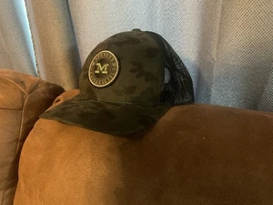Michigan Wolverines Mütze Kappe Riemen hinten Camouflage Fan Favorit Einheitsgröße - Bild 1 von 7