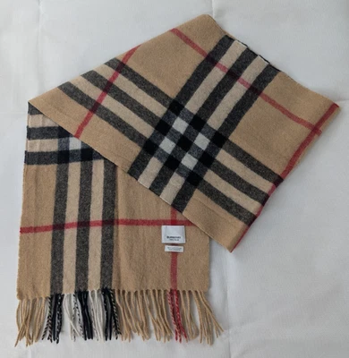 Bufanda Burberry Cashmere Nova Check Beige | Unisex | Cuadros icónicos | Hallazgo raro Foto 1 de 4