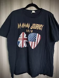Def Leppard Journey 2018 Tour T-Shirt Beat Up Old Tee schwarz Gitarren-Plektrum T XL - Bild 1 von 12