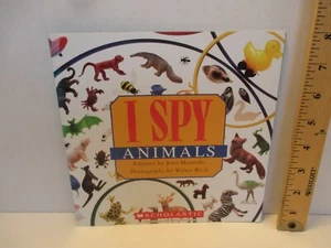 children's activity book I SPY ANIMALS rhymes by Jean Marzollo photo Walter Wick - Imagen 1 de 6