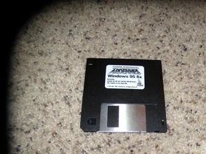 Battleground: Ardennes Windows 95 fix on 3.5" disk - Picture 1 of 1