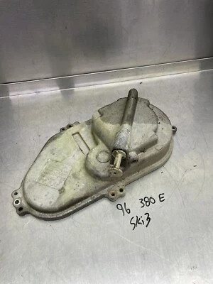 96 97 98 Ski Doo 380 440 500 503 MXZ Formula SL SLE Estuche de cadena Caja de cambios Cubierta Foto 1 de 4