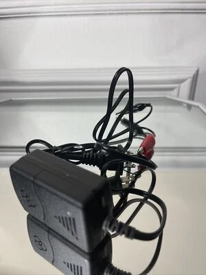 AC 100-240V to DC 12V 2A Power Supply Adapter Heavy-Duty LED Light Strip 24W SMD - Image 1 of 2