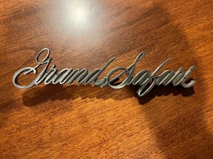 Vintage 1970's Pontiac Grand Safari Emblem (7.5") Chrome Metal Part - Bild 1 von 6