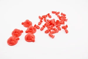 Juego de mesa Risk Deep Space piezas de repuesto - bases rojas y reclutas - Imagen 1 de 1