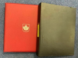 Kanadische gebrauchte Briefmarkensammlung - Stanley Gibbons Album + Mappe - 450 Briefmarken + - Bild 1 von 4