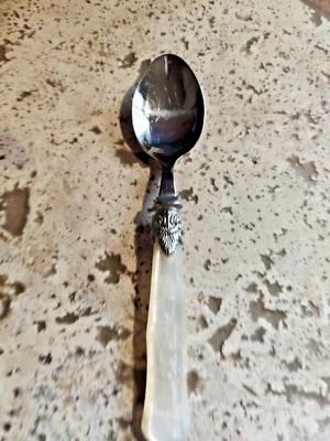 EME NAPOLEAN VINTAGE TABLE SOOP SPOON 18/10 ITALY IVORY COLORED HANDLE - Image 1 of 4
