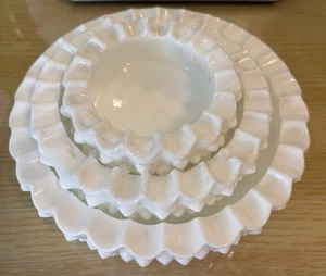 Set 3-piece Vintage White Hobnail Ashtray Ruffled Edge Large-small Milk Glass - Picture 1 of 9