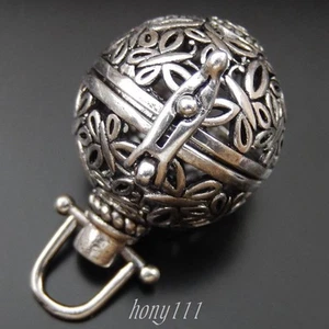 2 Stck. Vintage Silber Messing hohler Ball Schmetterling Medaillon Engel Baby Anrufer 39696 - Bild 1 von 3