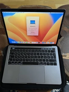 MacBook Pro Space Grey - 13“ Zoll - Touch Bar - 2017 - Bild 1 von 6