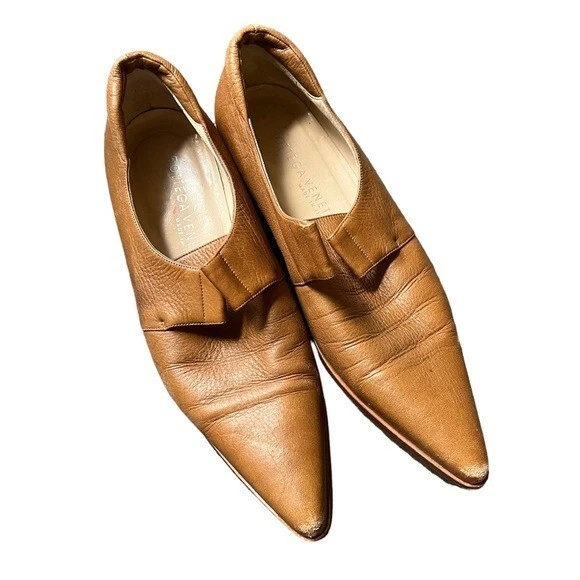 Mocasines Bottega Veneta punta camel, talla 6 Foto 1 de 4