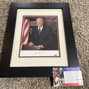 Gerald Ford Signed / Framed 8x10 Photo PSA/DNA COA 38th US President RARE ! - Picture 1 of 6