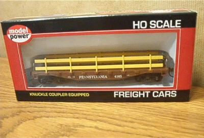 MODEL POWER HO Scale 40' Flat with Guard Rails - Pennsy - #98231 - Image 1 of 2