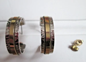 Vintage gehämmert Creolen gemischt Metall silber goldfarben durchbohrt klassisch 1" - Bild 1 von 5