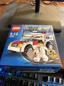 LEGO City: Doctor's Car (7902)