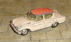 CORGI TOYS FORD CONSUL CLASSIC CAR - MADE IN GT BRITAIN - PLAYWORN/UNBOXED - Picture 1 of 7