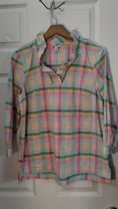 Blusa Crown & Ivy Multicolor Cuello Volantes a Cuadros Manga 3/4, Talla Mediana - Imagen 1 de 10