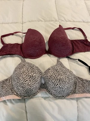 Lote de sujetadores Victoria’s Secret 34DD Foto 1 de 4