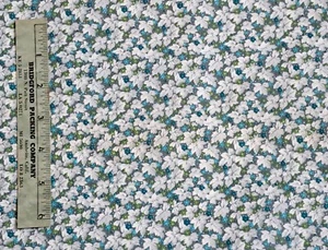Vintage Cotton Broadcloth Quilting Fabric - Light Gray Leaves with Tiny Flowers - Picture 1 of 1